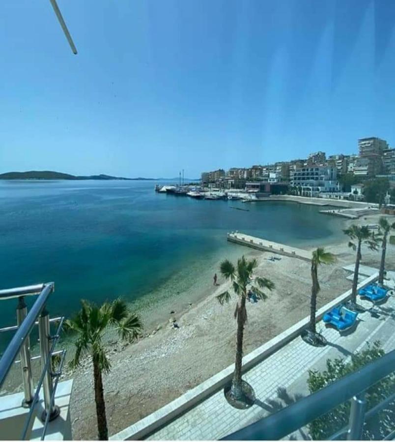 Titania Hotel Saranda Extérieur photo