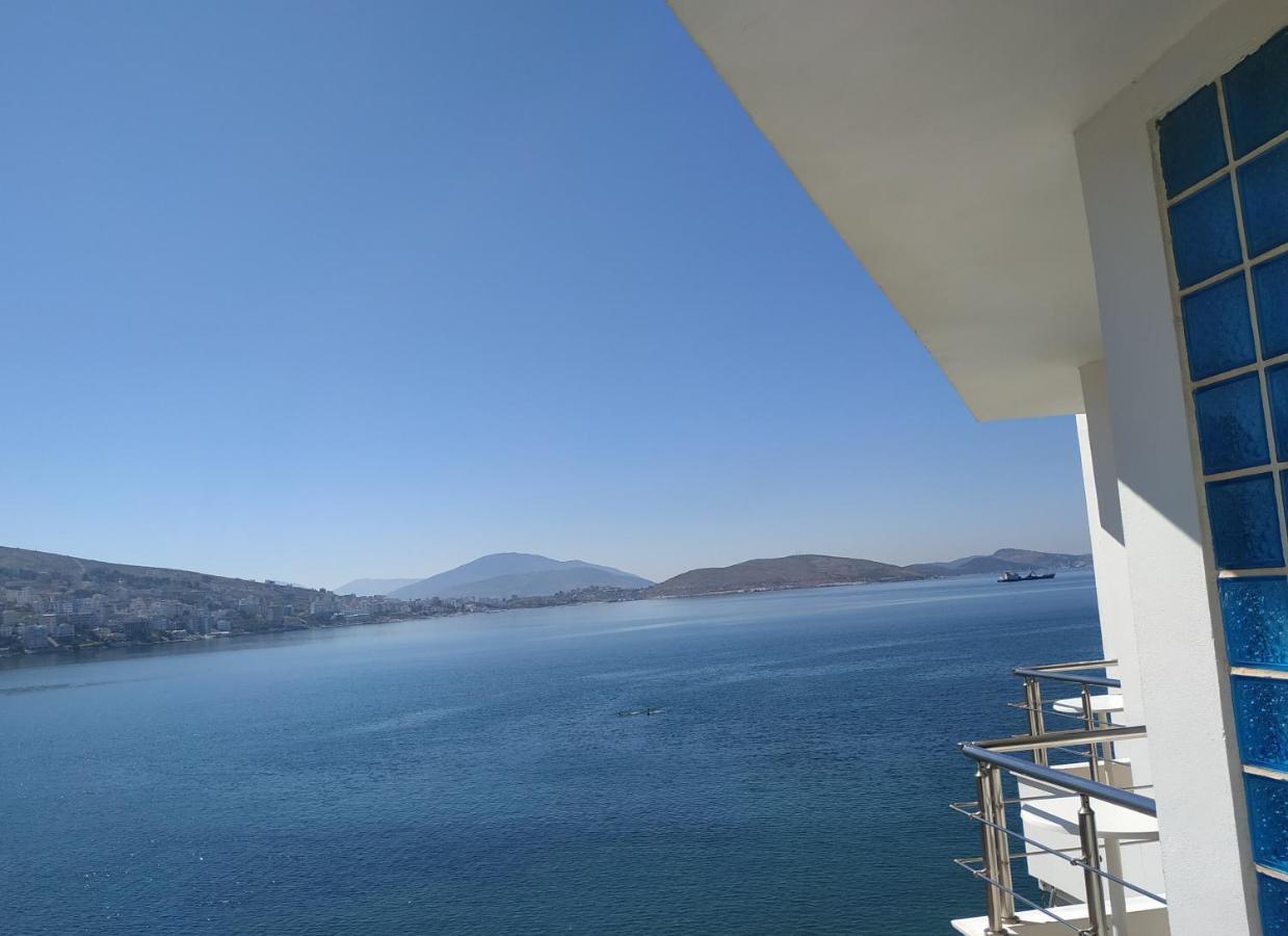 Titania Hotel Saranda Extérieur photo